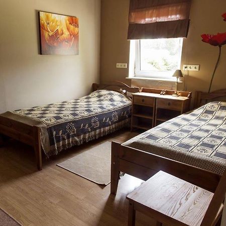 Vahe Guest House Пилтсамаа Екстер'єр фото
