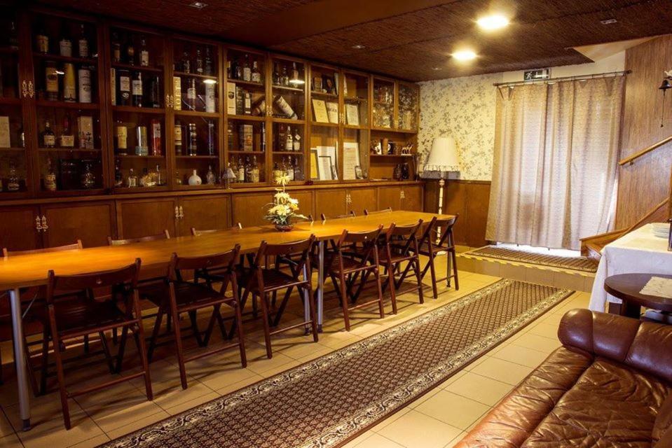 Vahe Guest House Пилтсамаа Екстер'єр фото